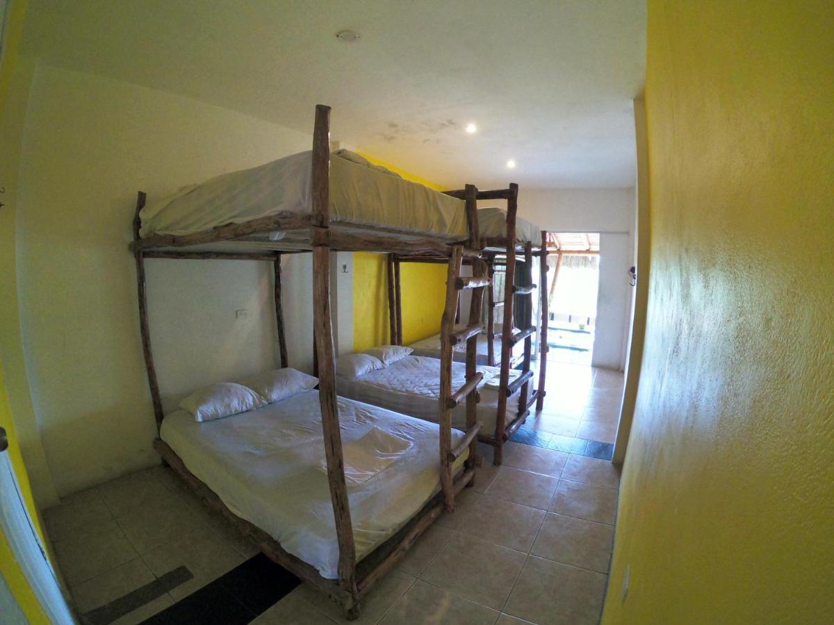 Kiwi Suites Hostel 몬따니따 외부 사진