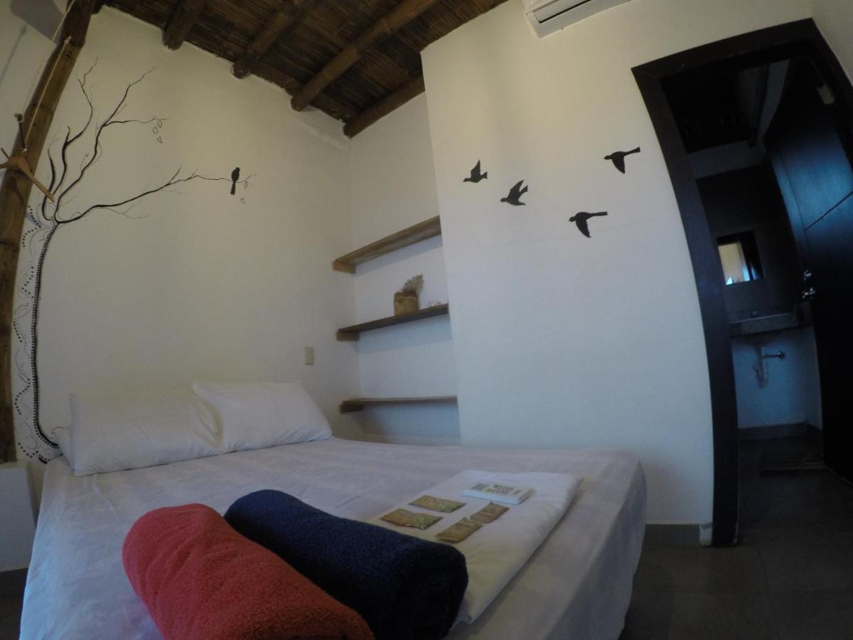 Kiwi Suites Hostel 몬따니따 외부 사진