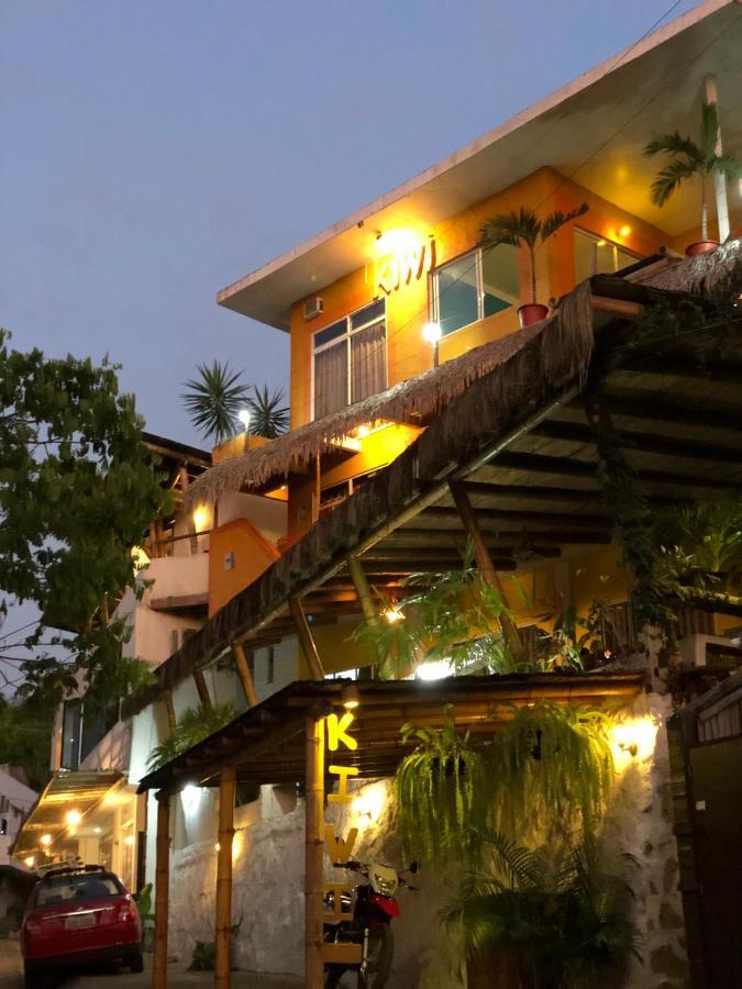 Kiwi Suites Hostel 몬따니따 외부 사진