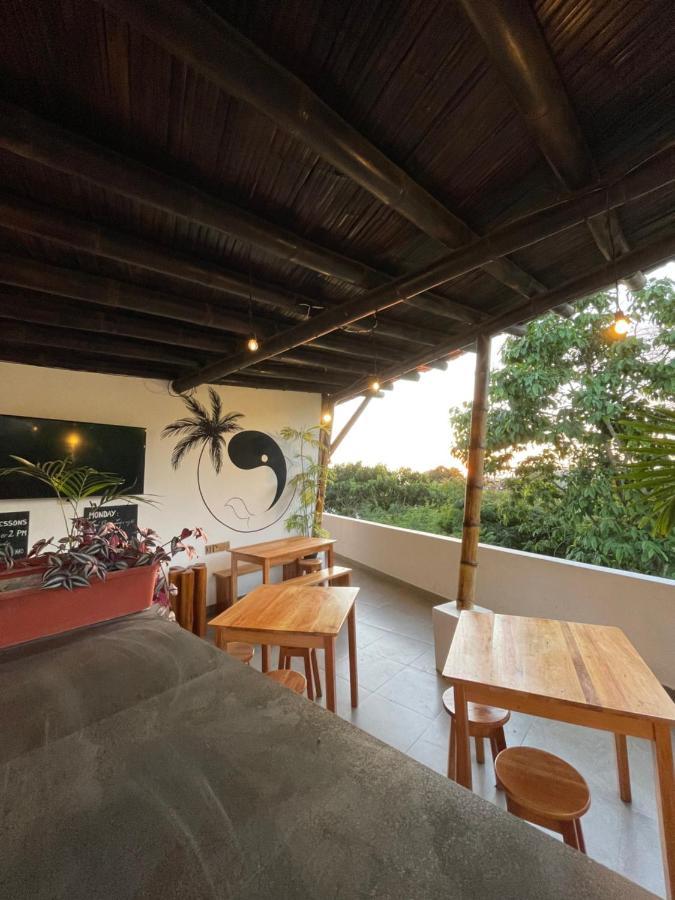 Kiwi Suites Hostel 몬따니따 외부 사진