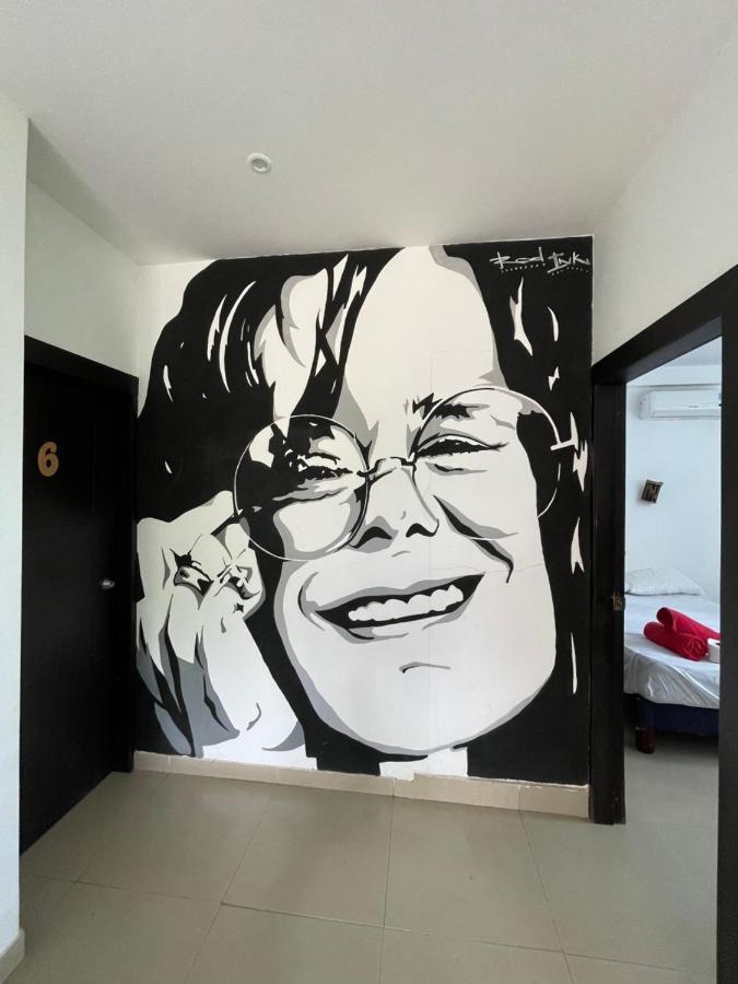 Kiwi Suites Hostel 몬따니따 외부 사진